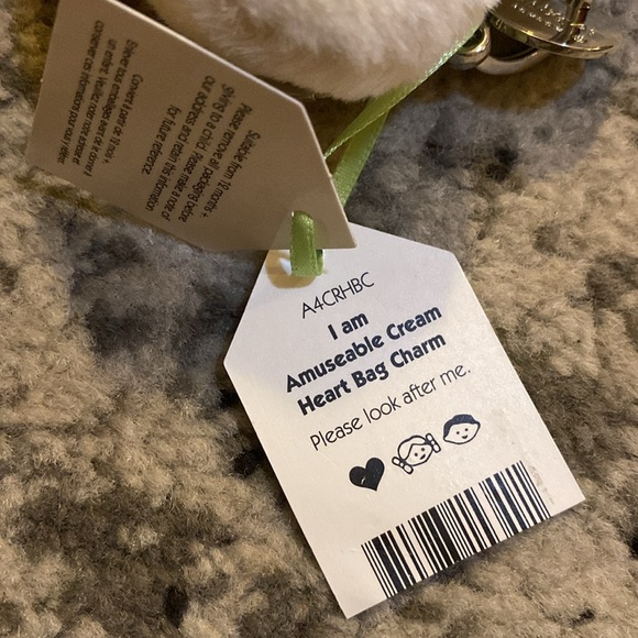 Jellycat Amuseable Heart woven bag charm 13cm - Picture 4 of 4